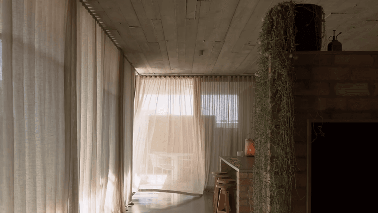 Concrete Home Shows That Less Can Be More