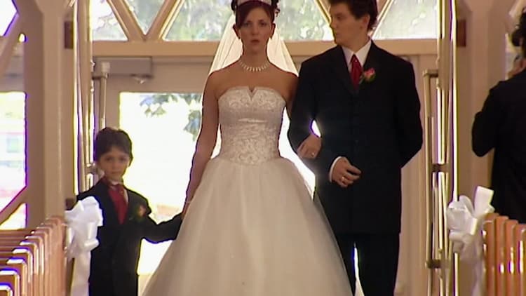 Family Connection - Rich Bride Poor Bride